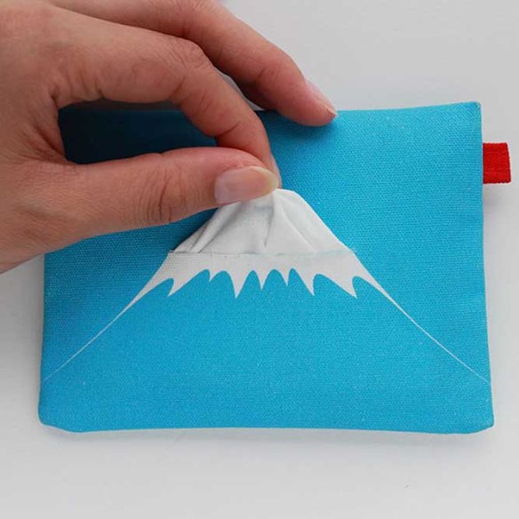 Mount-Fuji-Tissue-Holder